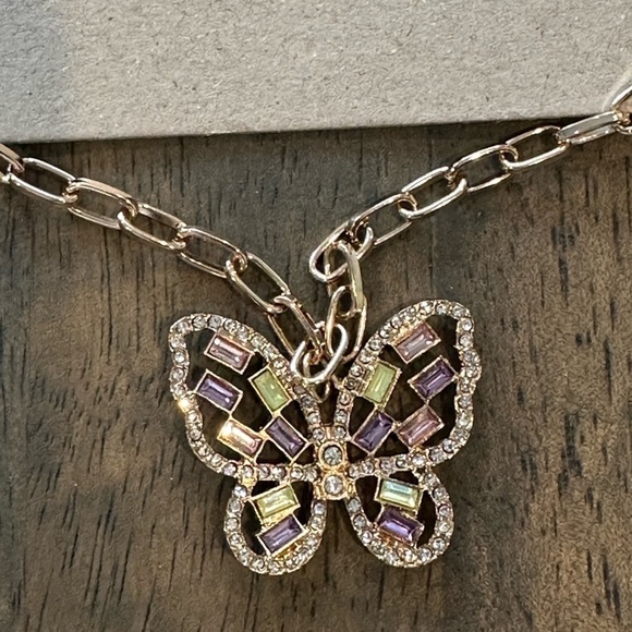 Urban Outfitters Butterfly Necklace - Picture 2 of 3